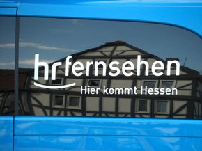 Hr logo auf Autoscheibe