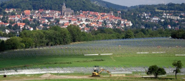 Solarparkbau abgeschirmt