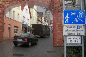 Westheimer Str insgesamt verkehrsberuhigt.