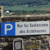 parken nur für die Bedienstete